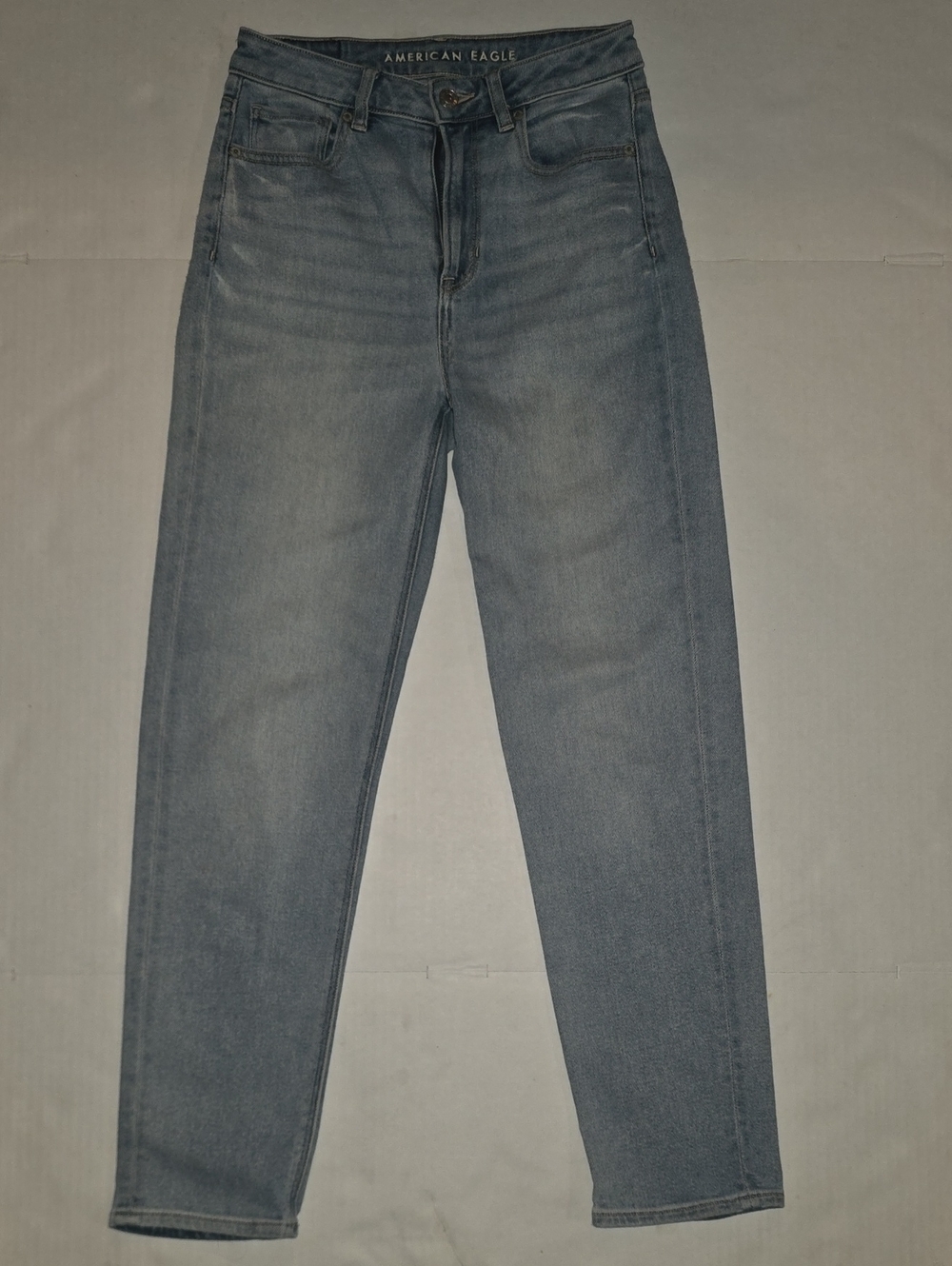 American Eagle Outfitters Women's Mom Straight Jeans - Faded Blue Wash